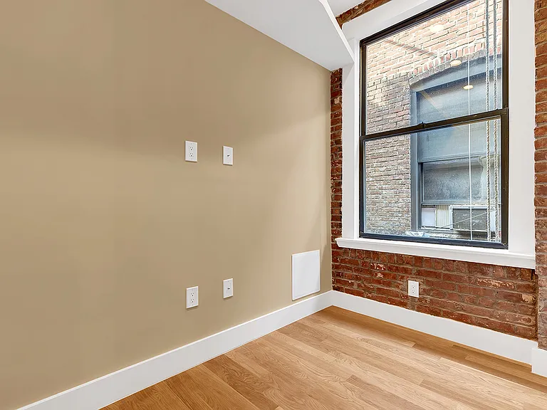 400 W 56th St #5E — Photo 5