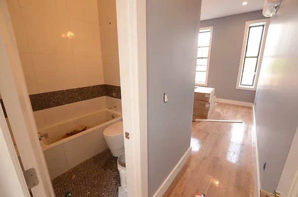 Rented by Miron Realty Group | media 49