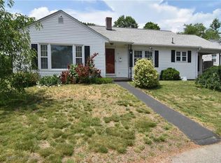 17 3rd St, North Providence, RI 02911