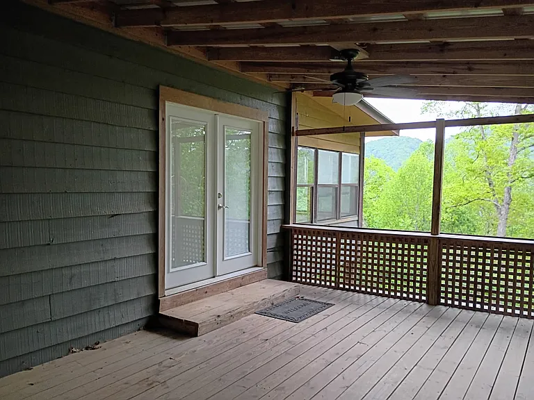 24 Dogwood Ln — Photo 5