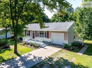 8607 Kaill Rd, Pleasant Valley, MO 64068