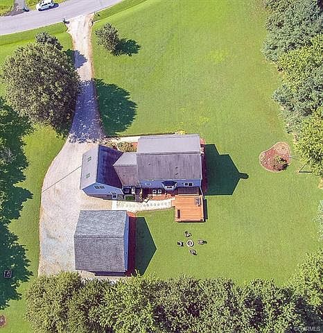 1st image of 4940 White Oak Pl