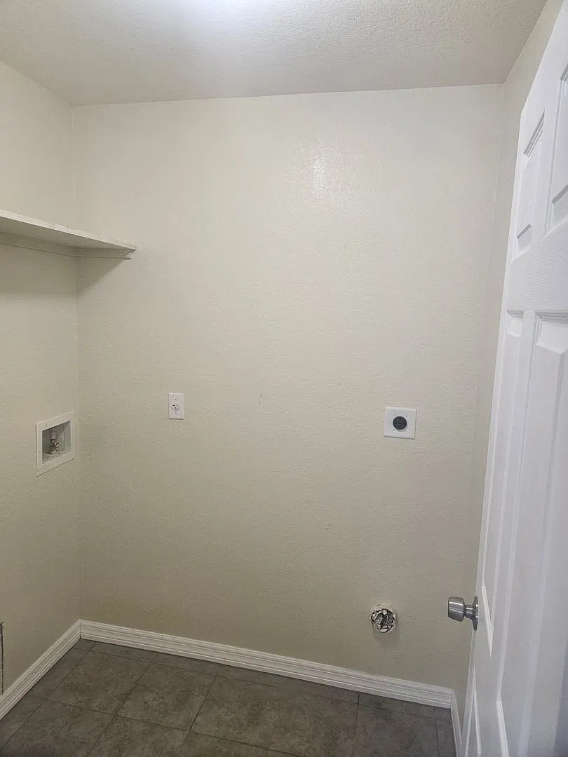 3/2 DUPLEX — Photo 3