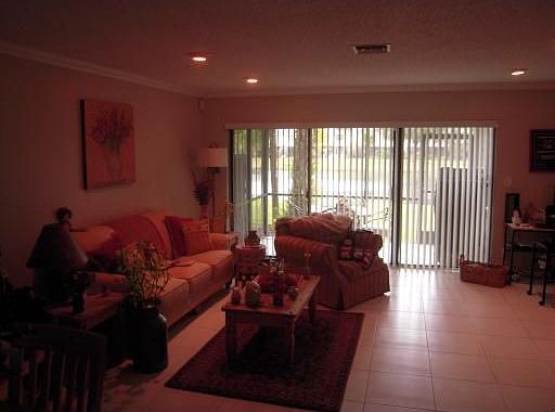 4th image of 3419 Carambola Cir S