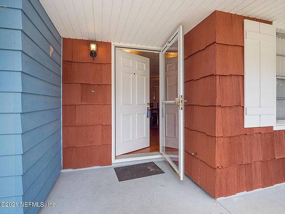 2nd image of 812 Alhambra Ave