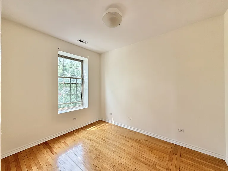 2537 N Kildare Ave #4 — Photo 11