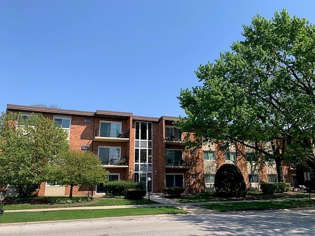 1st image of 9721 S Keeler Ave APT 102