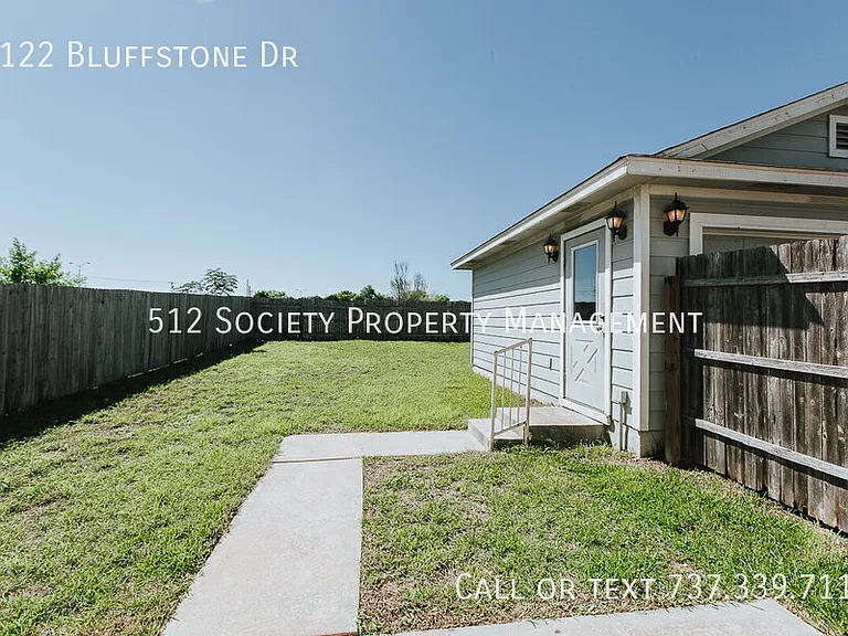 2122 Bluffstone Dr — Photo 6