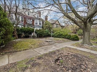 21 Longfellow St, Detroit, MI 48202