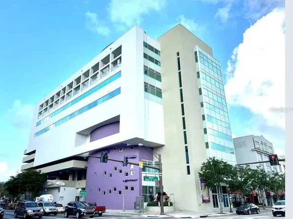 1990 Main St Penthouse 10, Sarasota, FL 34236