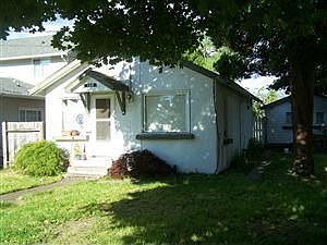 2nd image of 308 L St SE