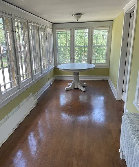 211 N Larch Ave — Photo 7