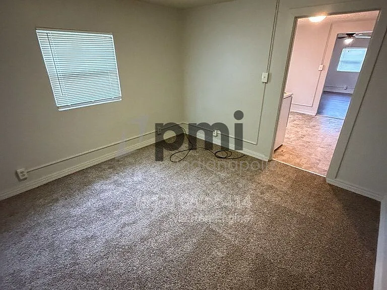 1311 E 11th St #4 — Photo 13