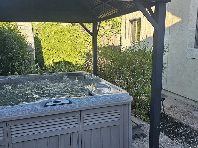 56 Bobbie Ct — Photo 1