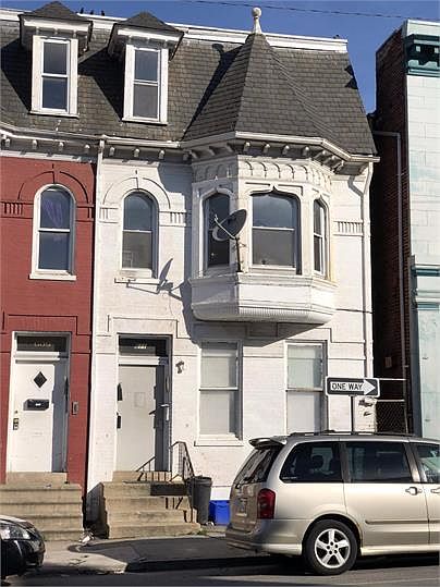 1st image of 611 E Market St #2R