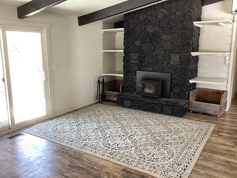 187 N School Rd — Photo 12