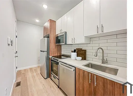 4220 Mantua Ave #B30 — Photo 10