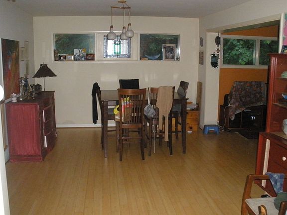 Bamboo flrs in DR, Kitchen