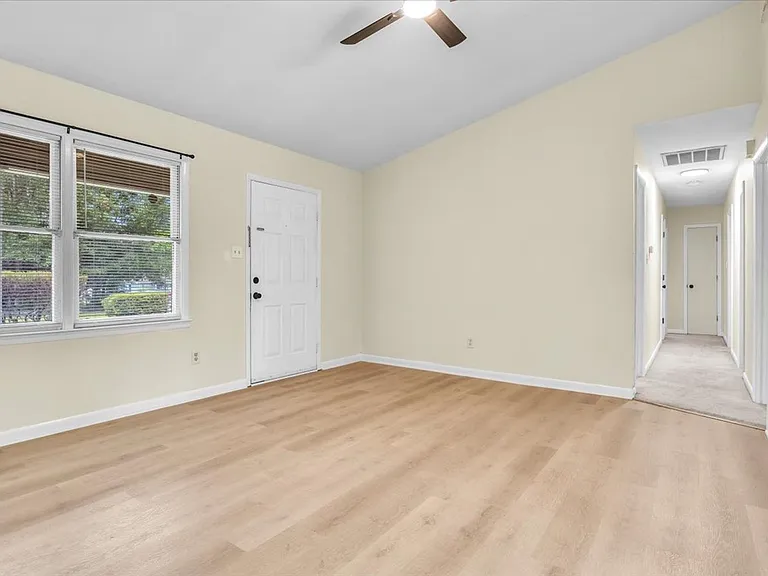 1019 Blue Leaf Pl — Photo 6