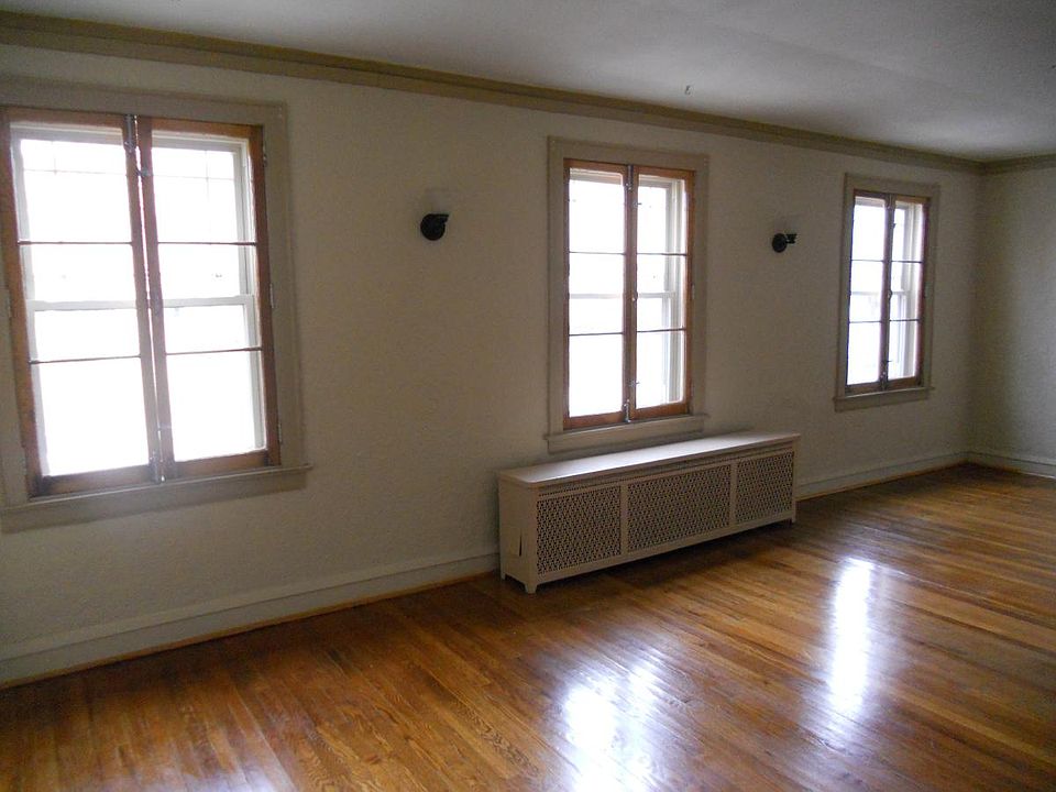 1st image of 6026 N Francisco Ave APT 2