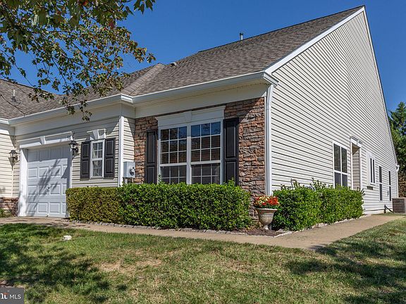 2nd image of 50 Harborton Ln