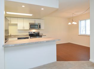 356 Ridge Rd #E11, Dayton, NJ 08810