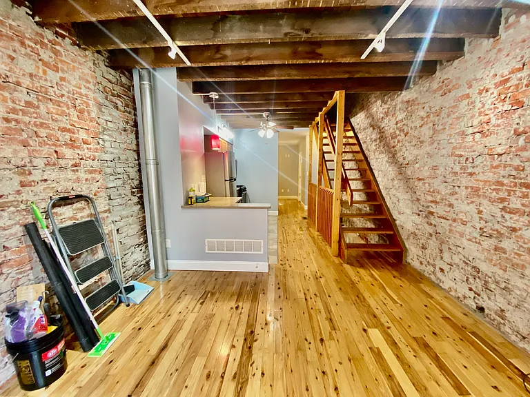 2027 S Watts St — Photo 5