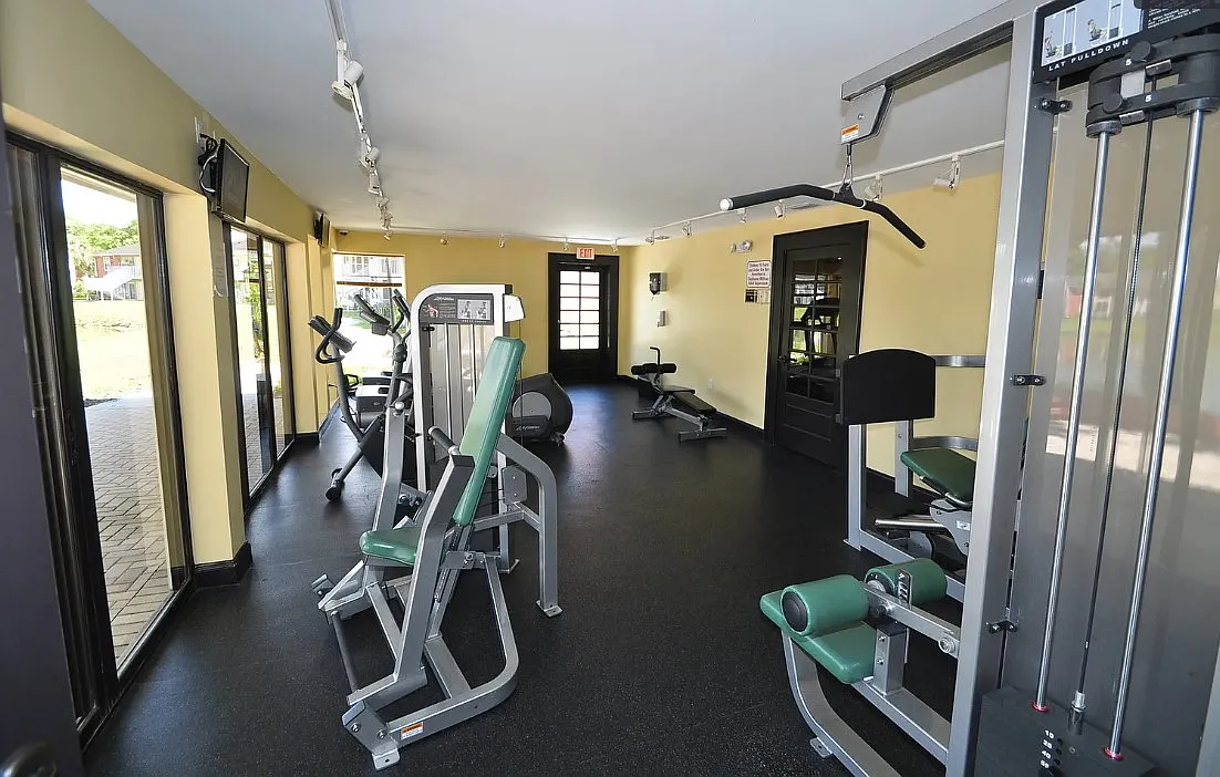 2 bed, 916 sqft, $1,600 — Photo 4