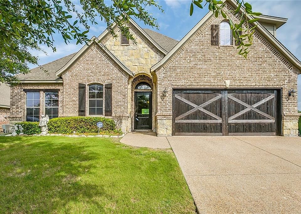 1st image of 294 Spyglass Dr