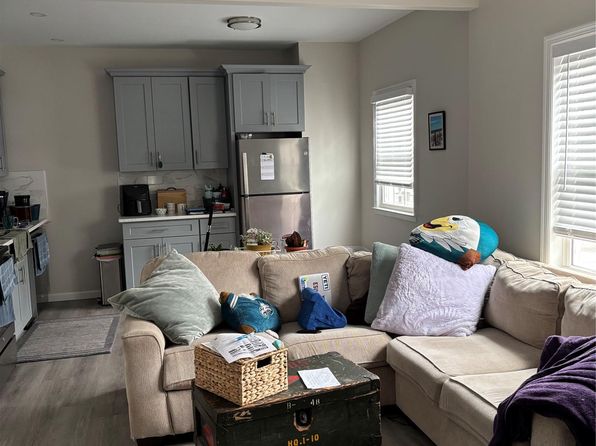 135 N Main St UNIT 3