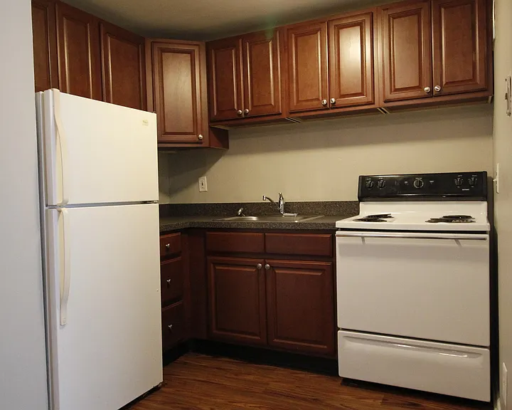 Oak Ridge Apartments — Photo 3