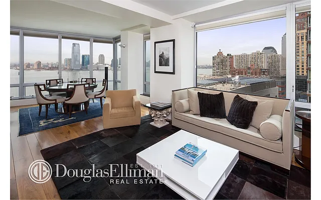 Rented by Douglas Elliman | media 24