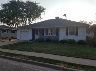 615 Washington St, Cuba City, WI 53807