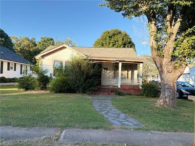 20 Martin Luther King Jr Blvd, Lexington, NC, 27292