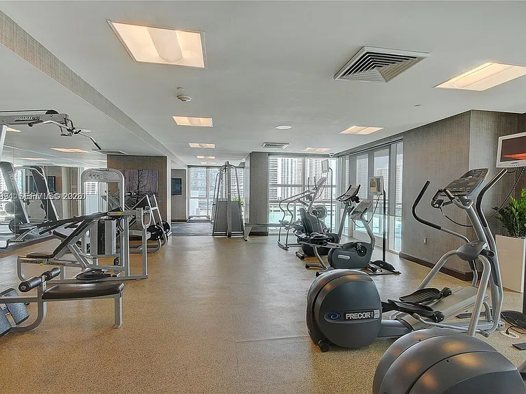 950 Brickell Bay Dr #1911 — Photo 33