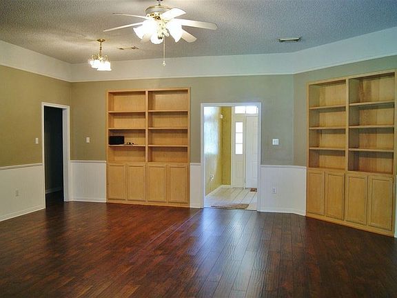 3rd image of 7733 Rosewood Dr