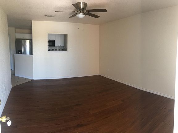 3rd image of 302 N 10th St APT B