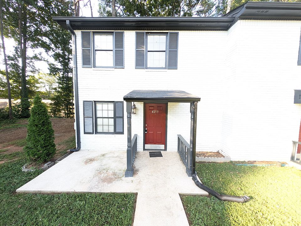 1st image of 4253 Janet Ct NW