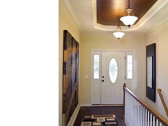 3rd image of 503 Stoneledge Dr