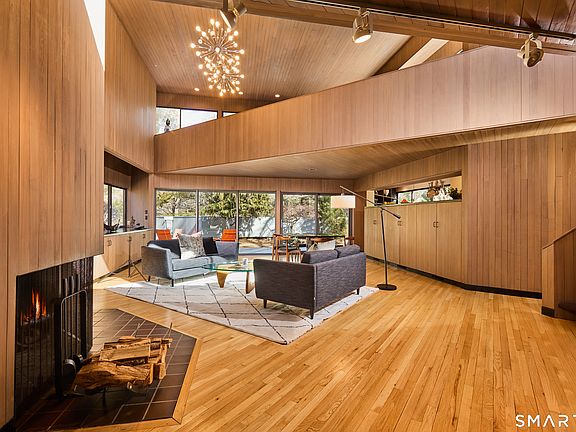 4th image of 14 Codfish Lane