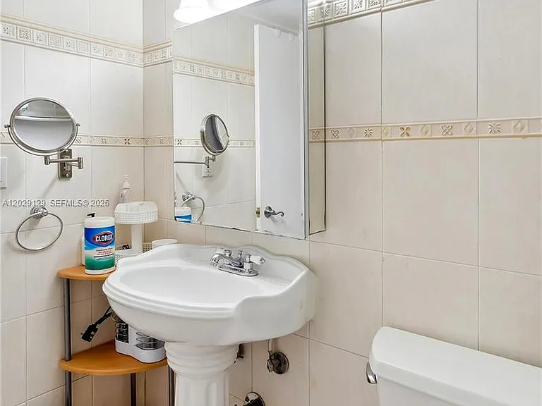 1400 S Ocean Dr #802 — Photo 31
