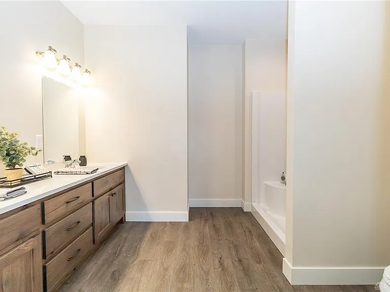 1025 Baker Rd — Photo 28
