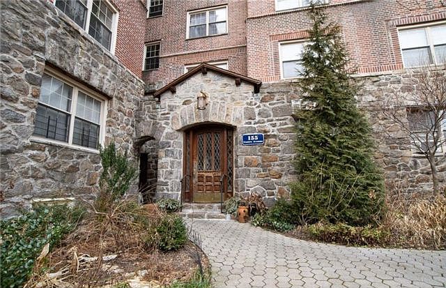 1st image of 155 Centre Ave APT 4C