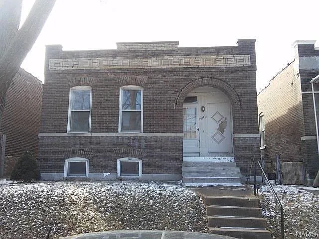 3342 Liberty St photo 1