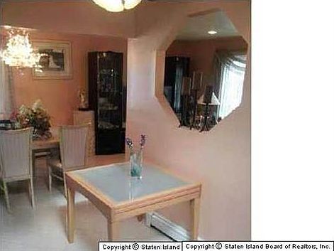 5th image of 58 Seidman Ave