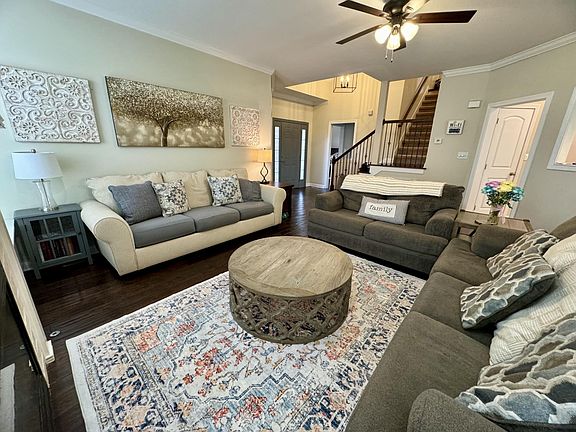 4th image of 758 Deep Woods Ln