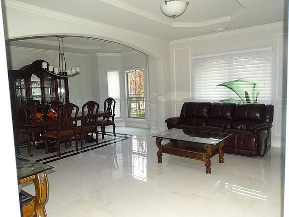 3rd image of 14071 Penrose Ave