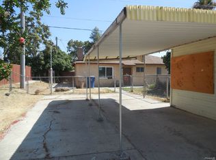 223 E Warren Ave, Bakersfield, CA 93308
