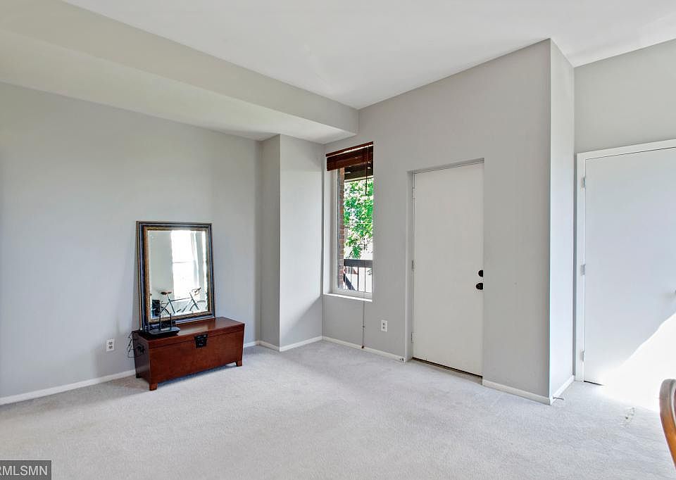 1st image of 447 Marshall Ave APT 6