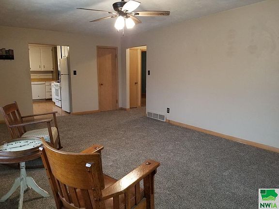 5th image of 1811 S Nicollet St